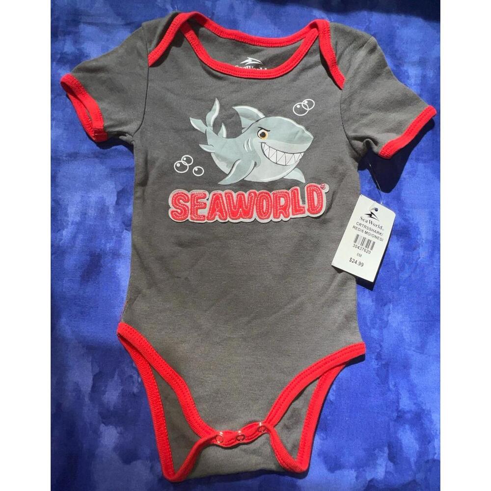NEW SeaWorld Shark‎ Infant Bodysuit One Piece 6 Months NWT